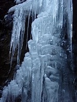 あさま軽井沢近郊で冬の造形美を楽しもう！氷瀑鑑賞ハイキングツアー