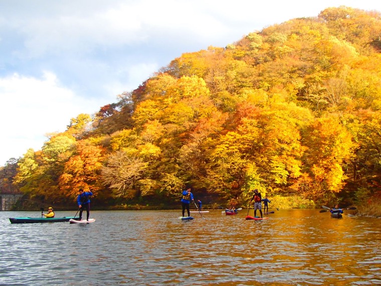 紅葉 SUP 軽井沢 アウトドア EARTH