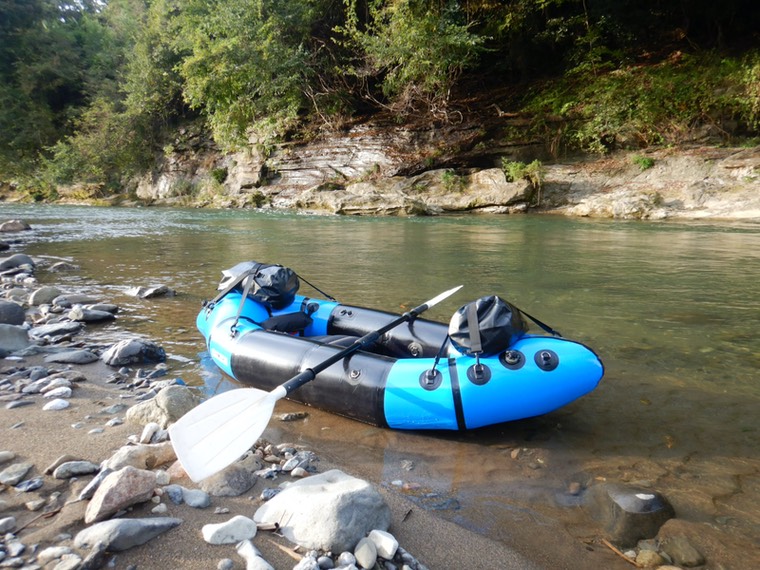 秩父長瀞荒川神流川、関東利根川、信州千曲川でパックラフティング川下り体験ツアー